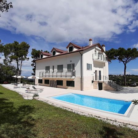 Villa De Ruschi Montacuto 외부 사진