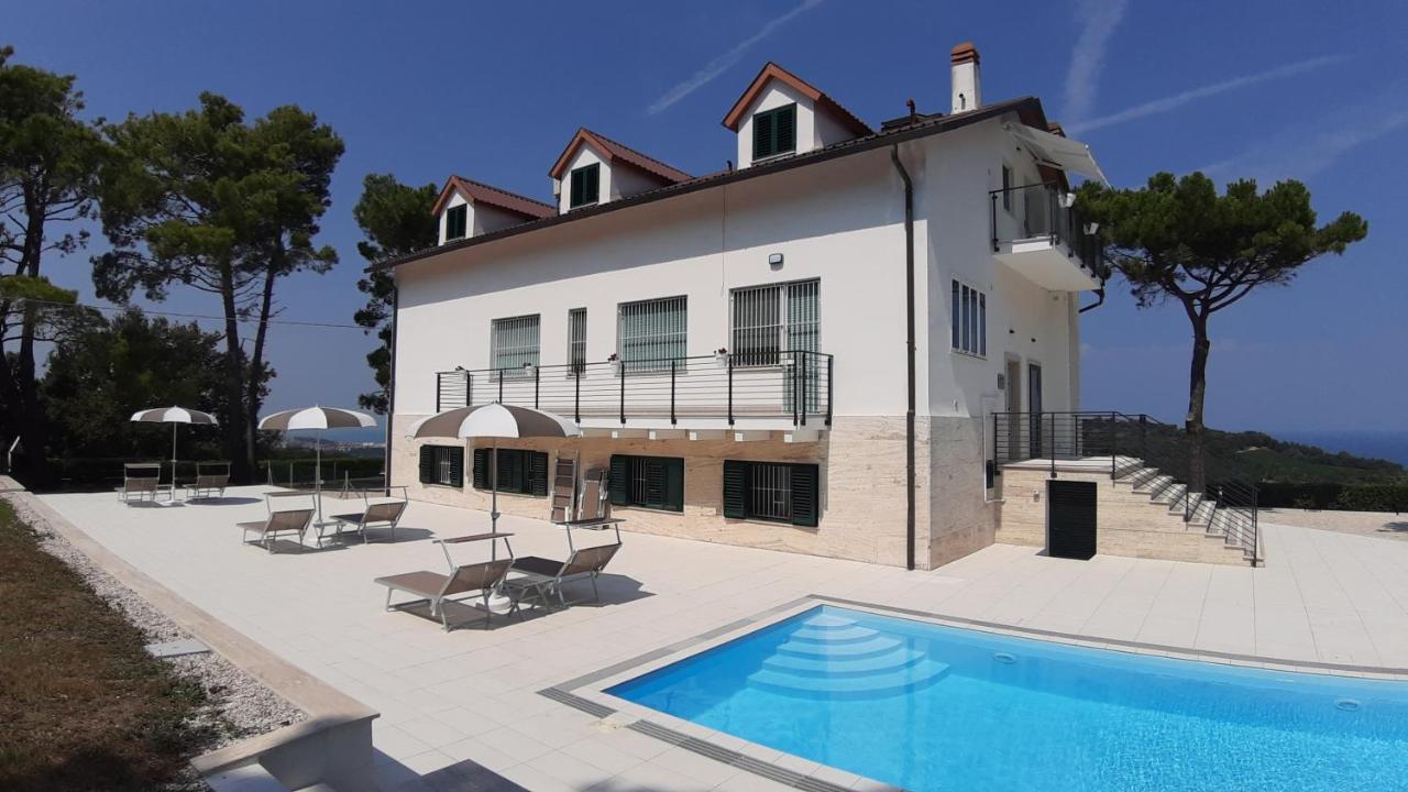Villa De Ruschi Montacuto 외부 사진