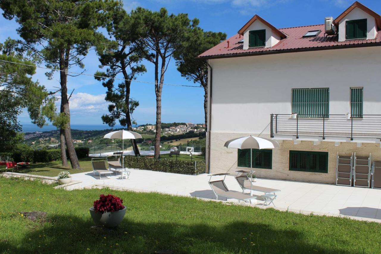 Villa De Ruschi Montacuto 외부 사진